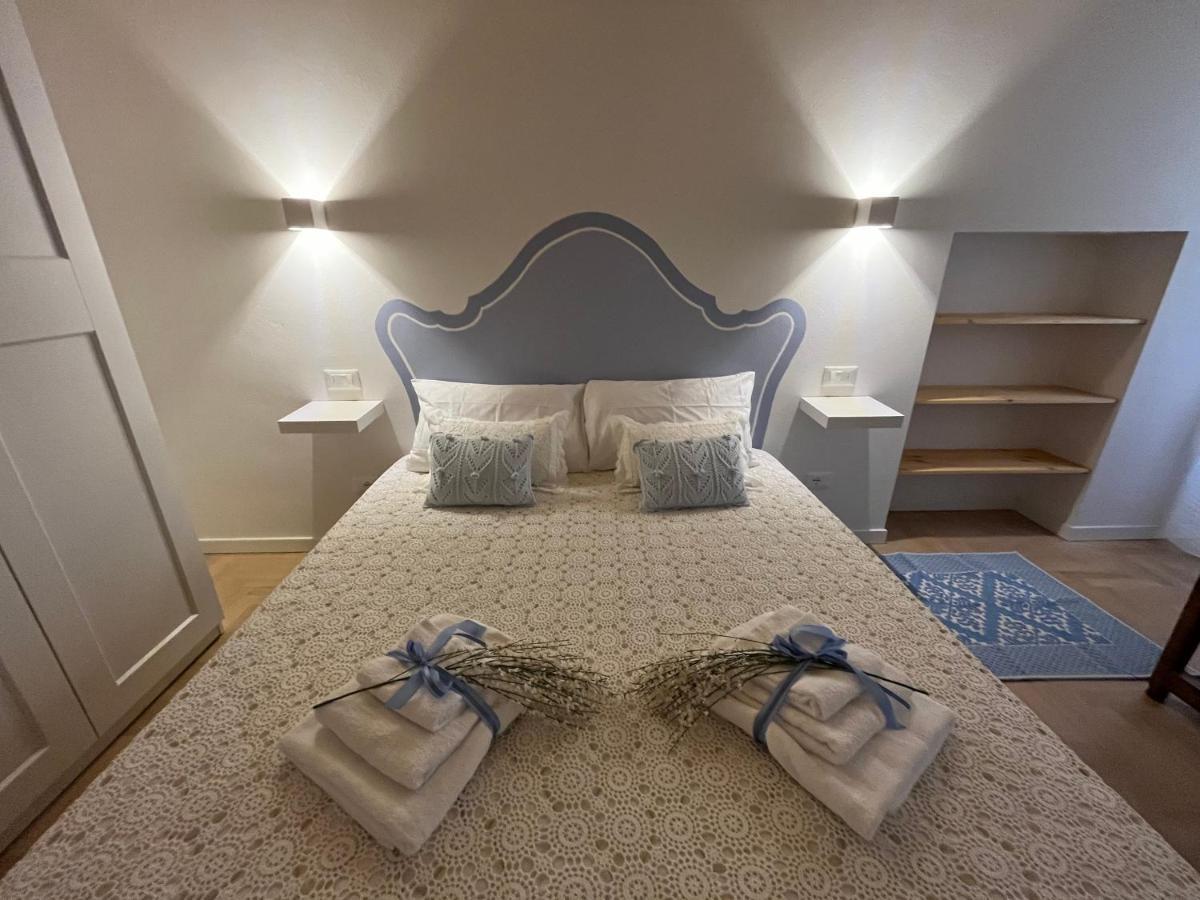La Piccola Casa Al Lago - Intera Casa Con 3 Camere E 2 Box سالو المظهر الخارجي الصورة