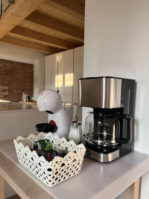 La Piccola Casa Al Lago - Intera Casa Con 3 Camere E 2 Box سالو المظهر الخارجي الصورة